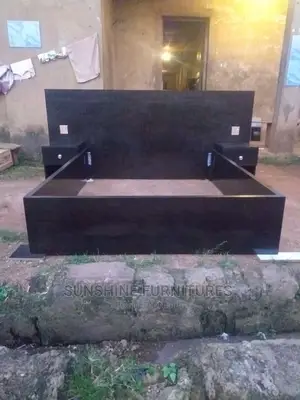 6/6ft Family Size Bedframe With Rope Light