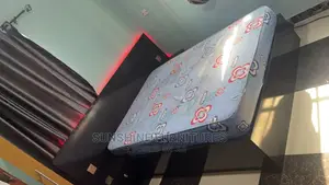 6/6ft Family Size Bedframe With Rope Light