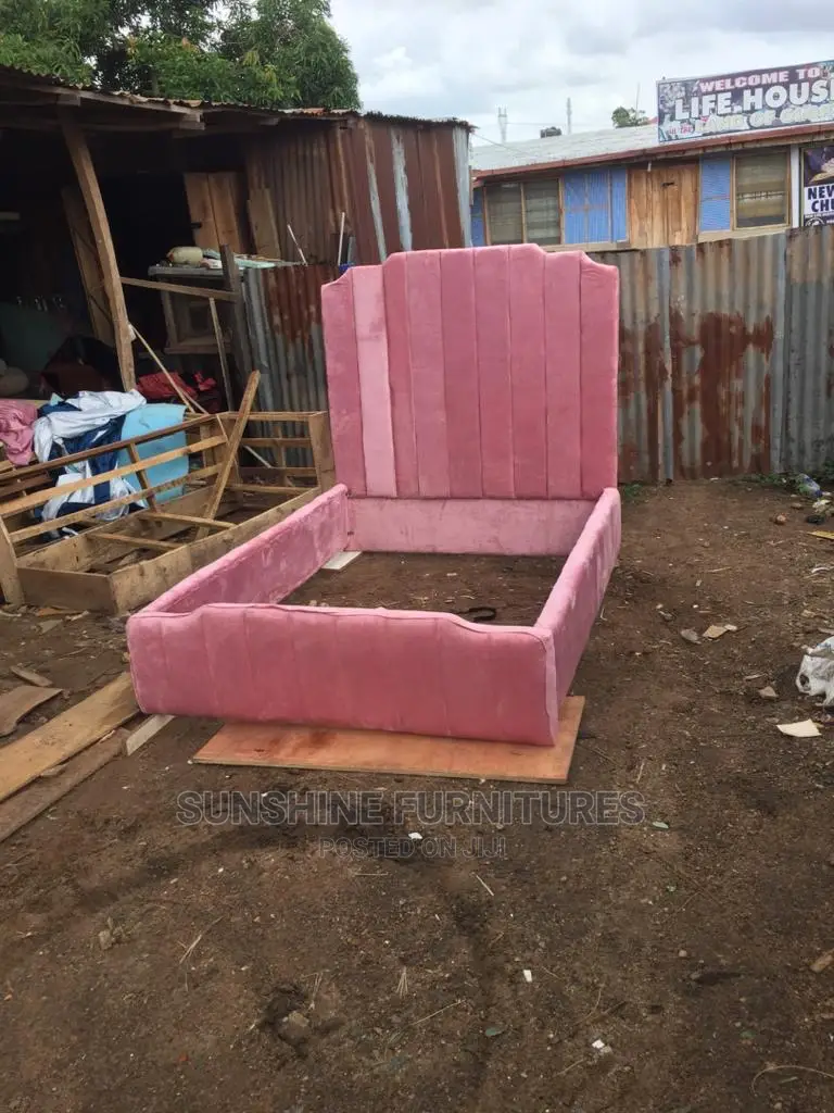 4/6ft Upholstery Bedframe