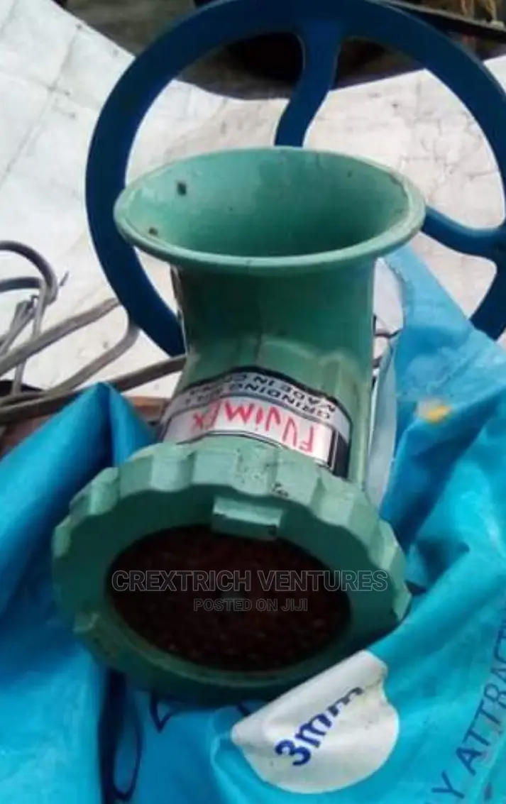 Manually/Motorized Feeds Pelletizer Machine.