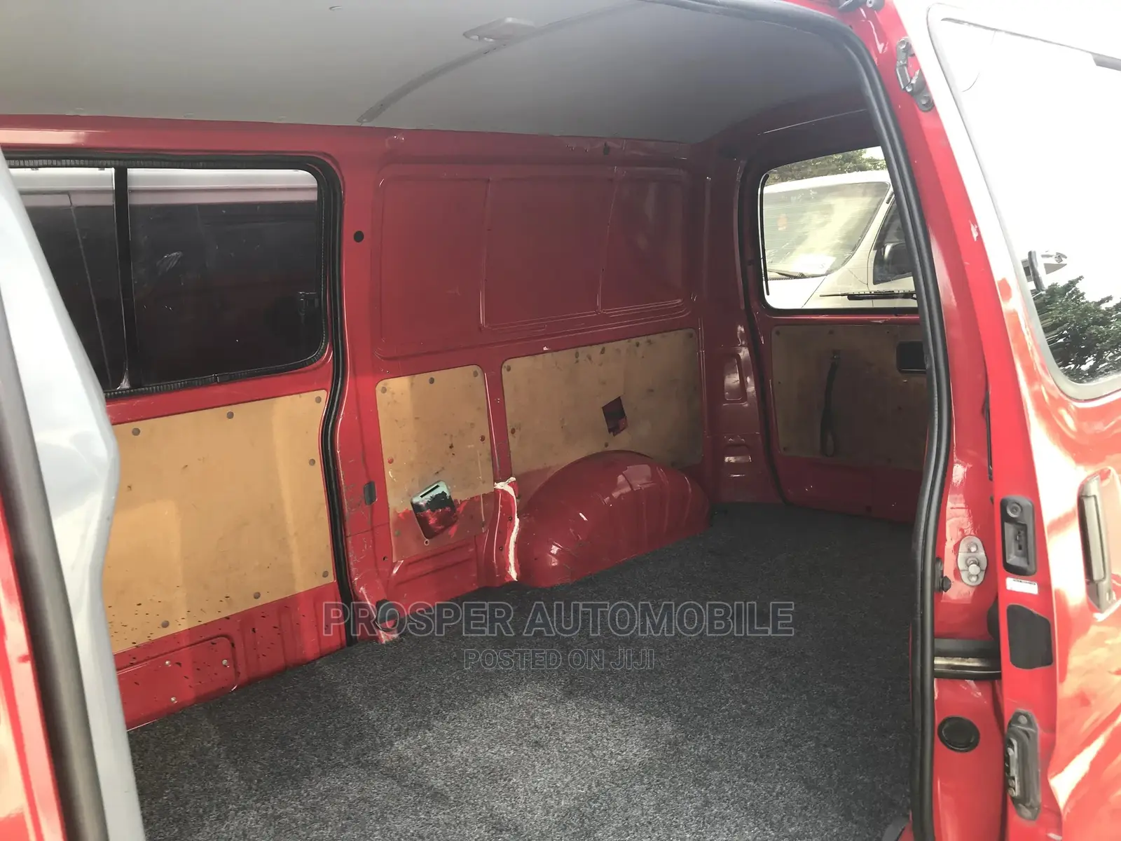 Toyota Grand HiAce 2006 Red