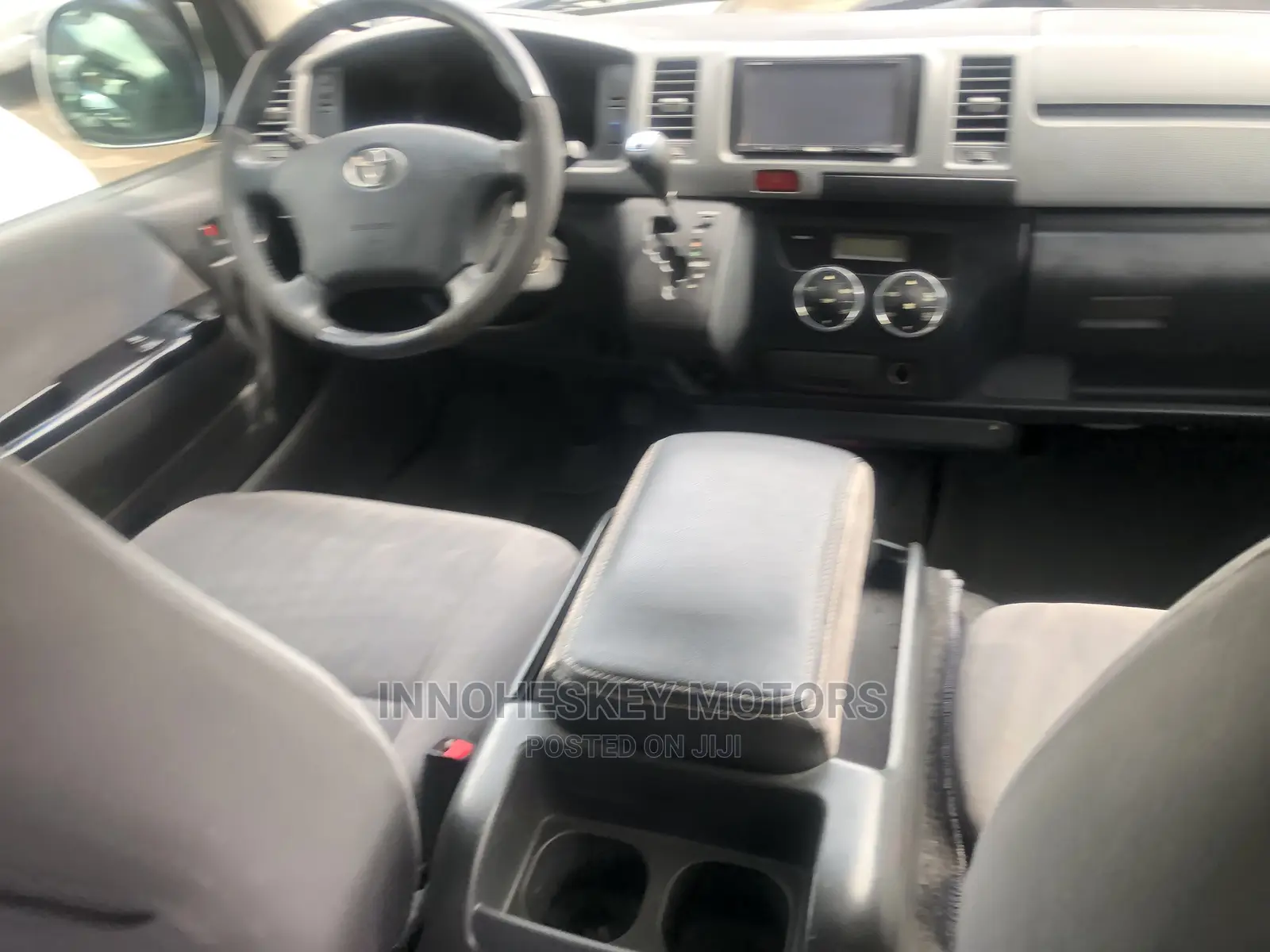Toyota HiAce 2012 Black