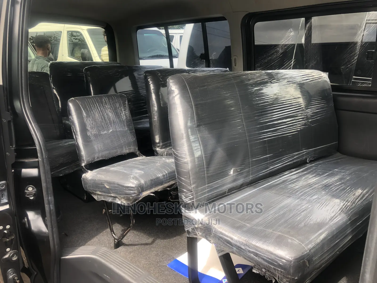Toyota HiAce 2012 Black