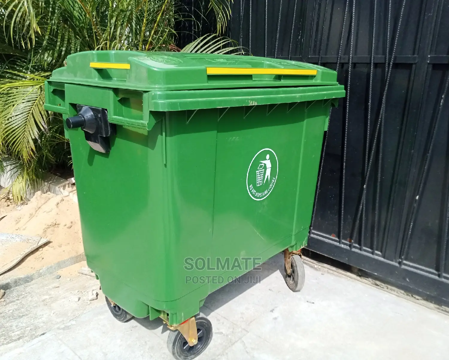 660 Liter Medium Mammoth 4 Wheels Bin
