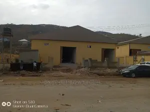 Warehouse Along Express for Rent in Kubwa