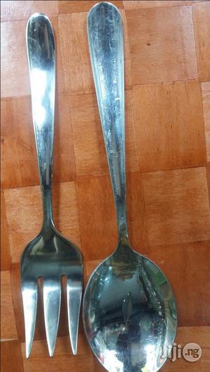 Stsinless Still Serving Fork and Spoon in Pcs