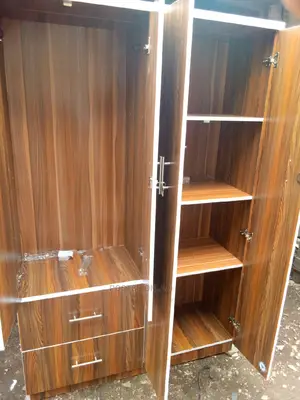 Wardrobe - Size 4 Ft Wide 6 Ft Height 