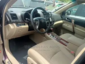 Toyota Highlander Limited 3.5L 2WD 2013 Red