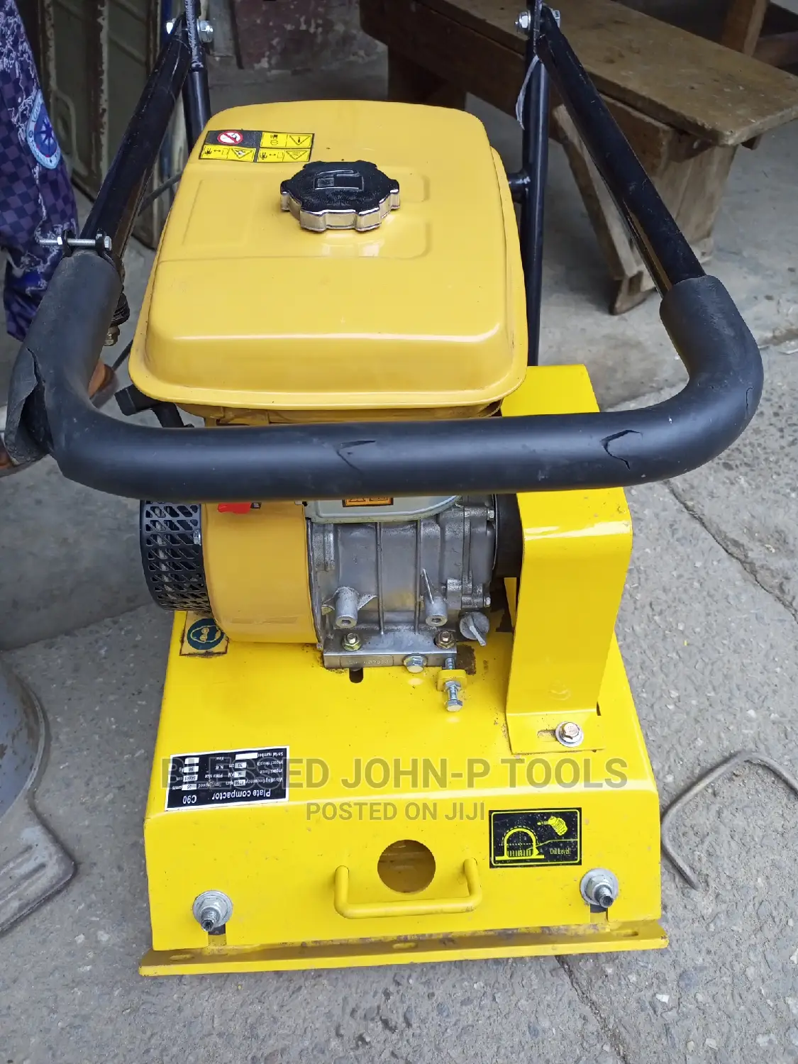 Compactor Machine C90