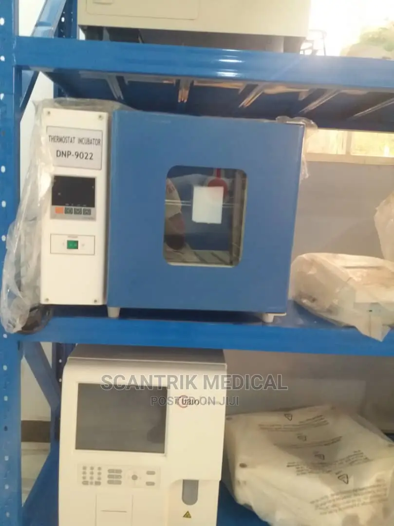 Compactable Efficient Laboratory Incubator