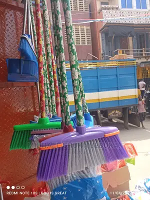 Sweeping Brush