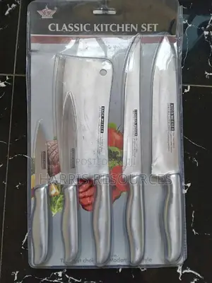 Set of Knieves