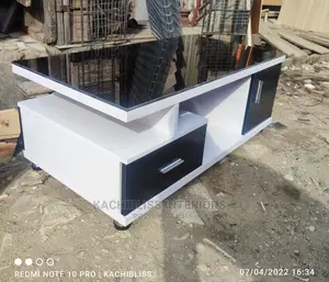 Beautiful Center Table 01