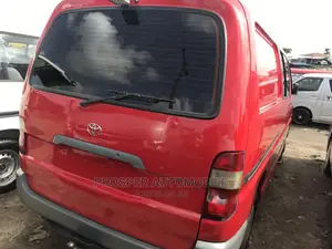 Toyota Grand HiAce 2006 Red