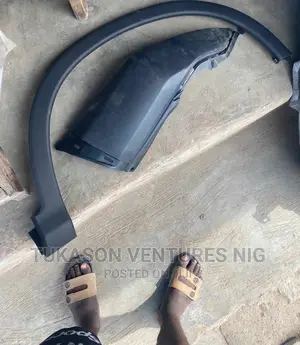 Bumper Pad and Fender Crome Honda CR-V Available 2017