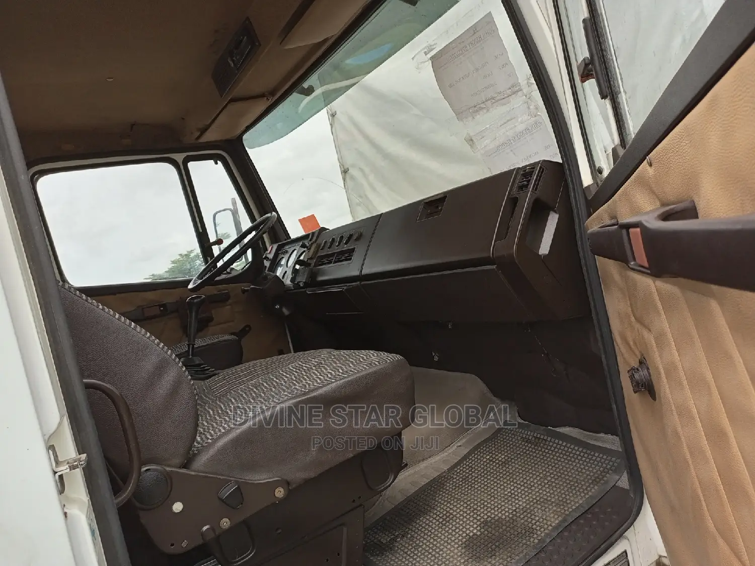 Mercedes-Benz T2 2000 White