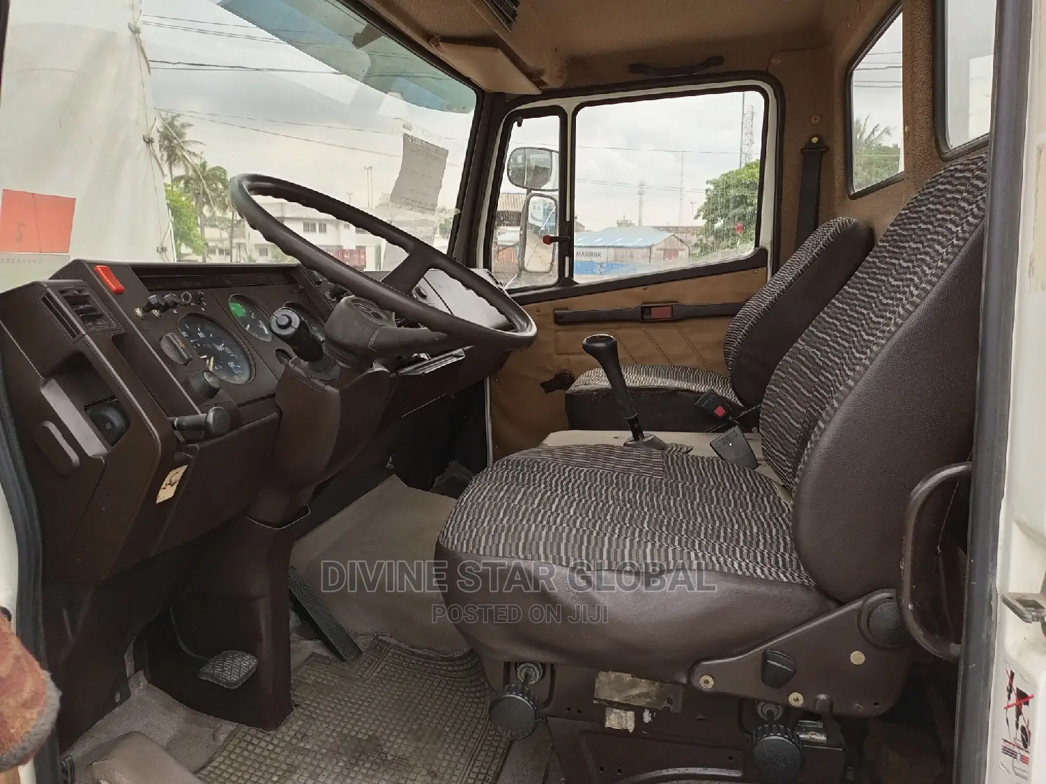 Mercedes-Benz T2 2000 White