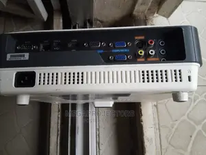 Exclusive DLP Benq Projector