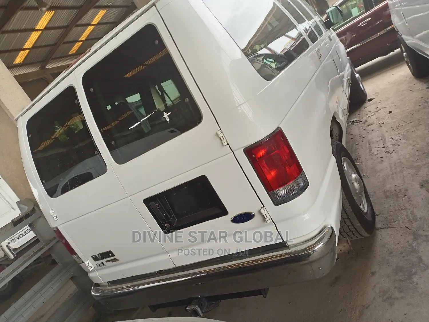 Ford E250 2010 White