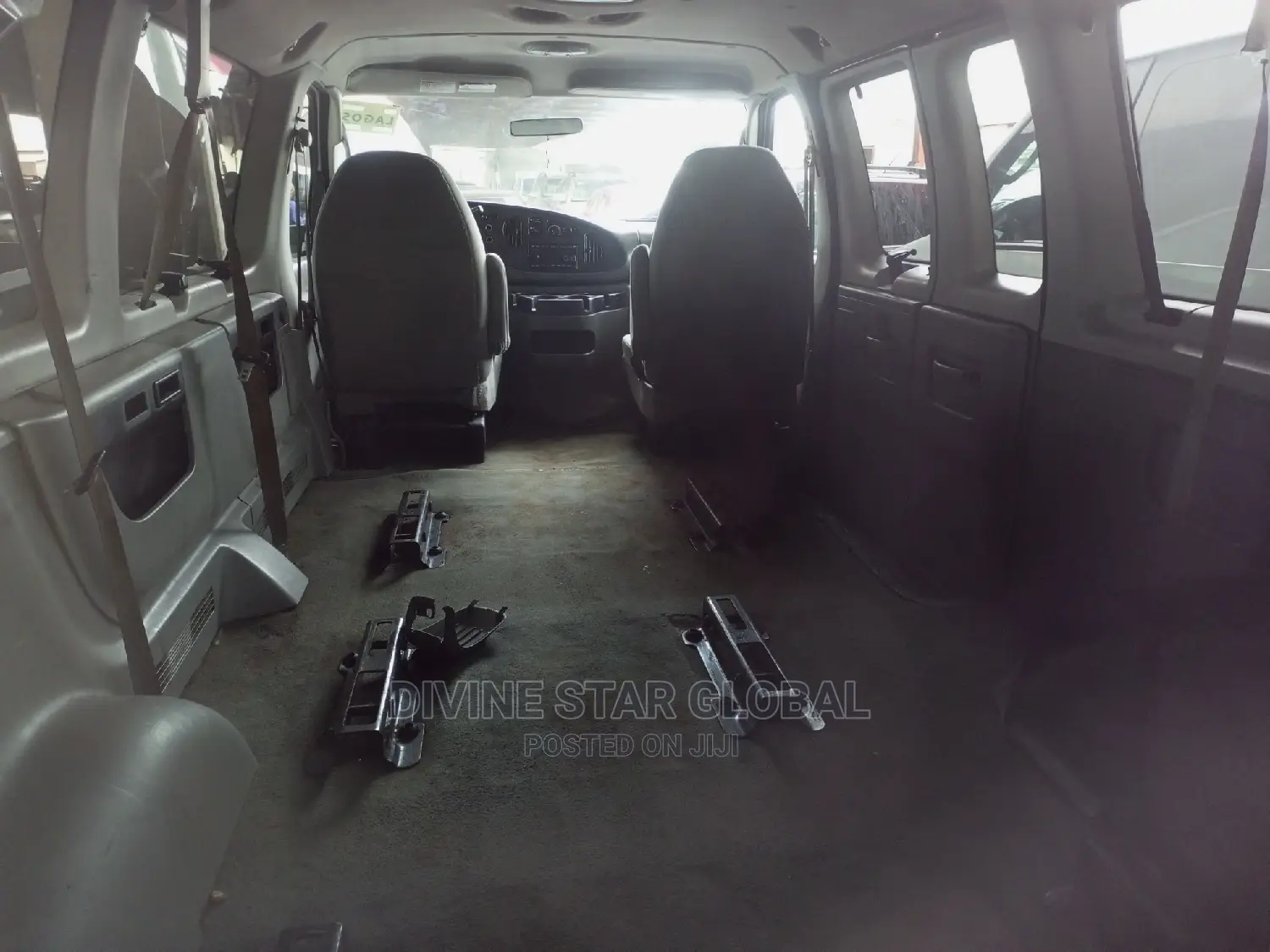 Ford E250 2010 White