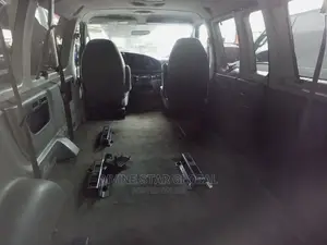 Ford E250 2010 White