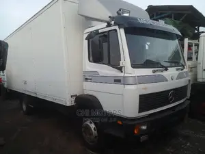 Mercedes Truck 1117 8bolts Big Axull