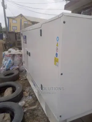 1000 Series, 100KVA Perkins Sound Proof Generator