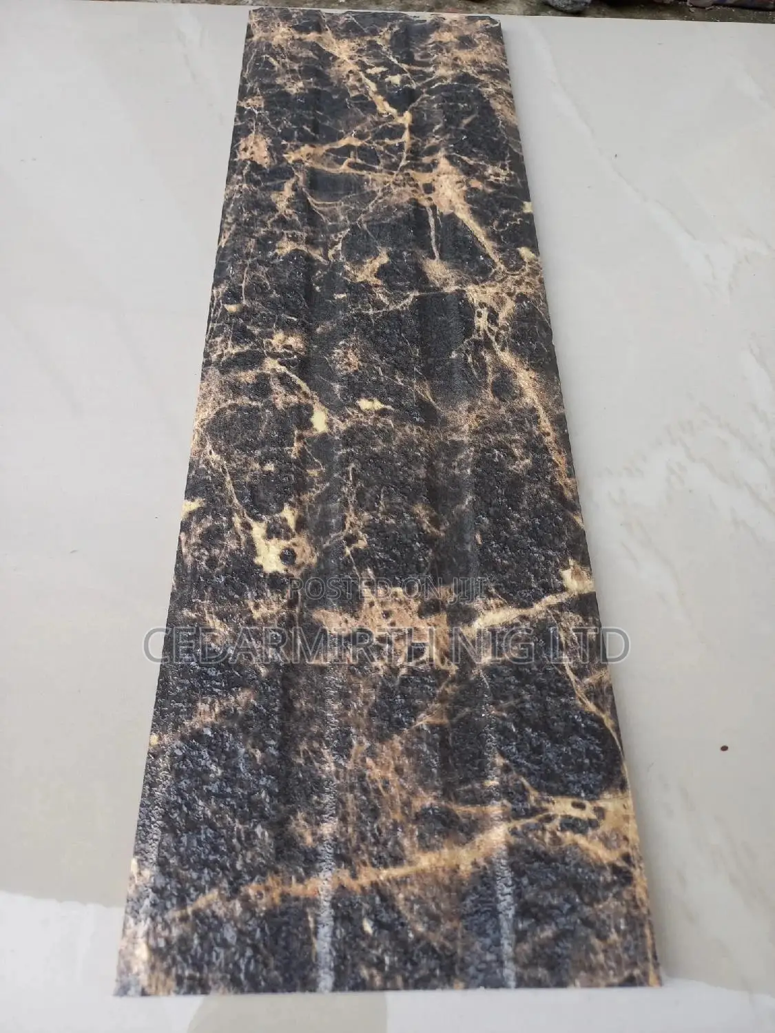 15603 Pillar Tiles
