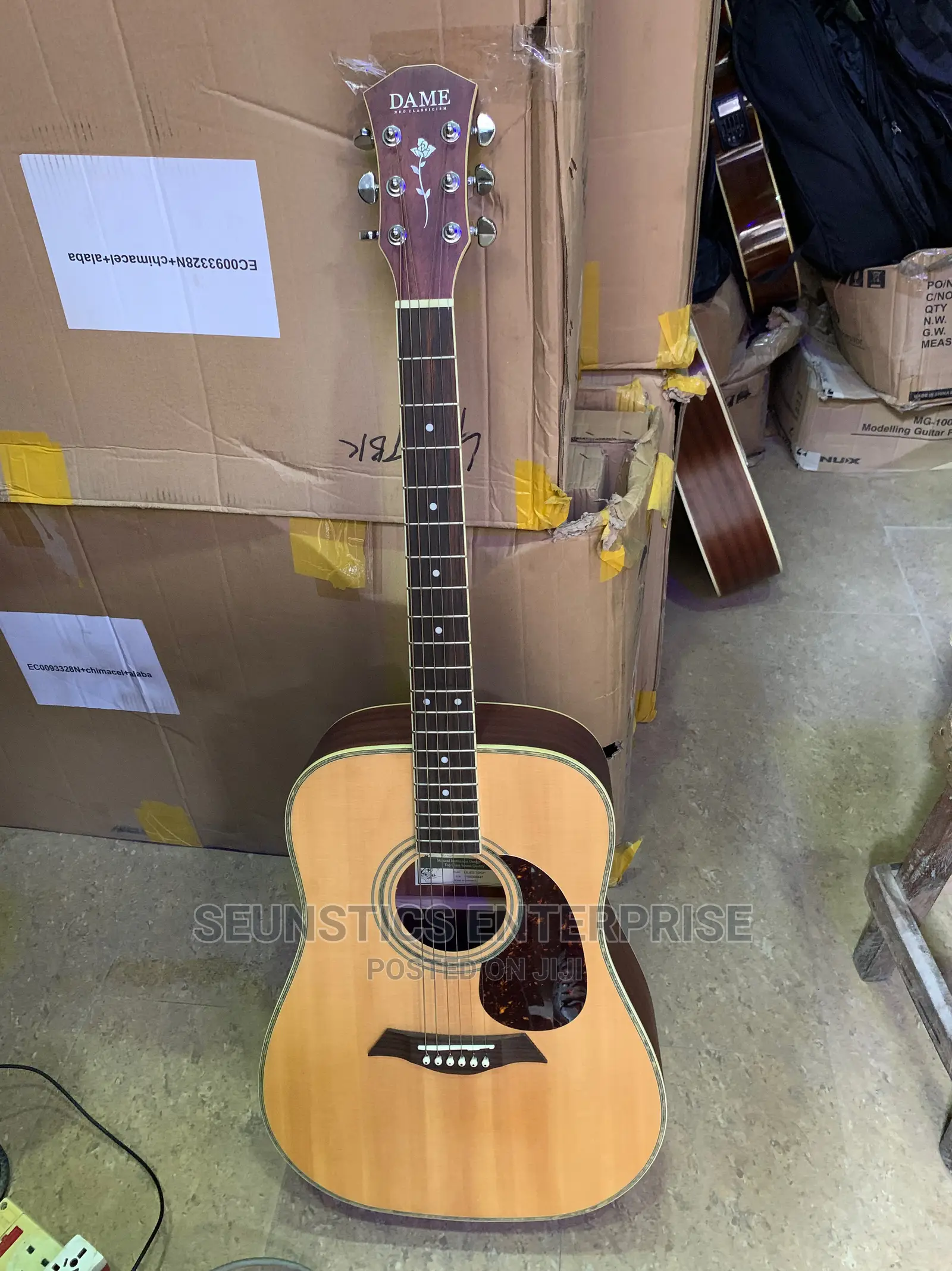 Quality Dame Acoustic Guitar