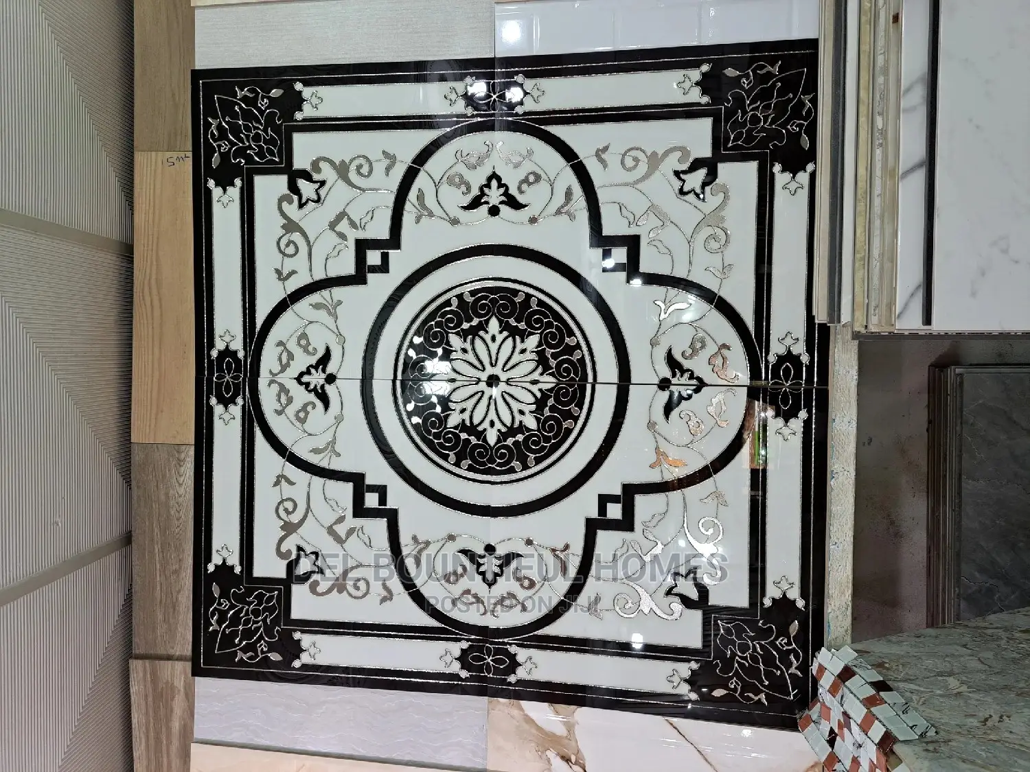 Floor Center Deco