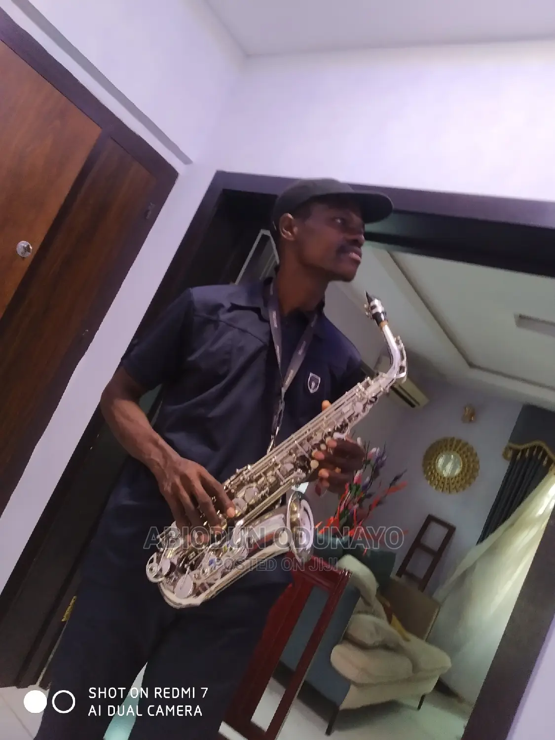 SAXOPHONE Instructor