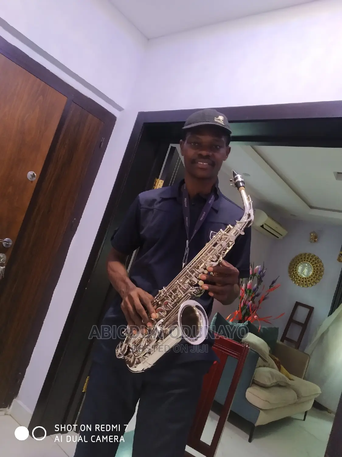 SAXOPHONE Instructor