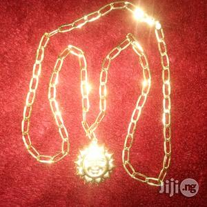 Italy 750 Pure 18karat Chain Dork Design With Moon