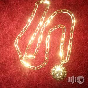 Italy 750 Pure 18karat Chain Dork Design With Moon