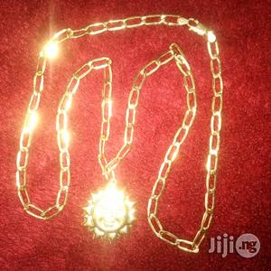Italy 750 Pure 18karat Chain Dork Design With Moon
