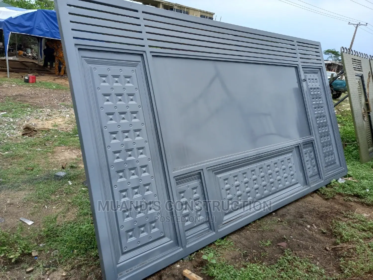 Cubic Plane Gates