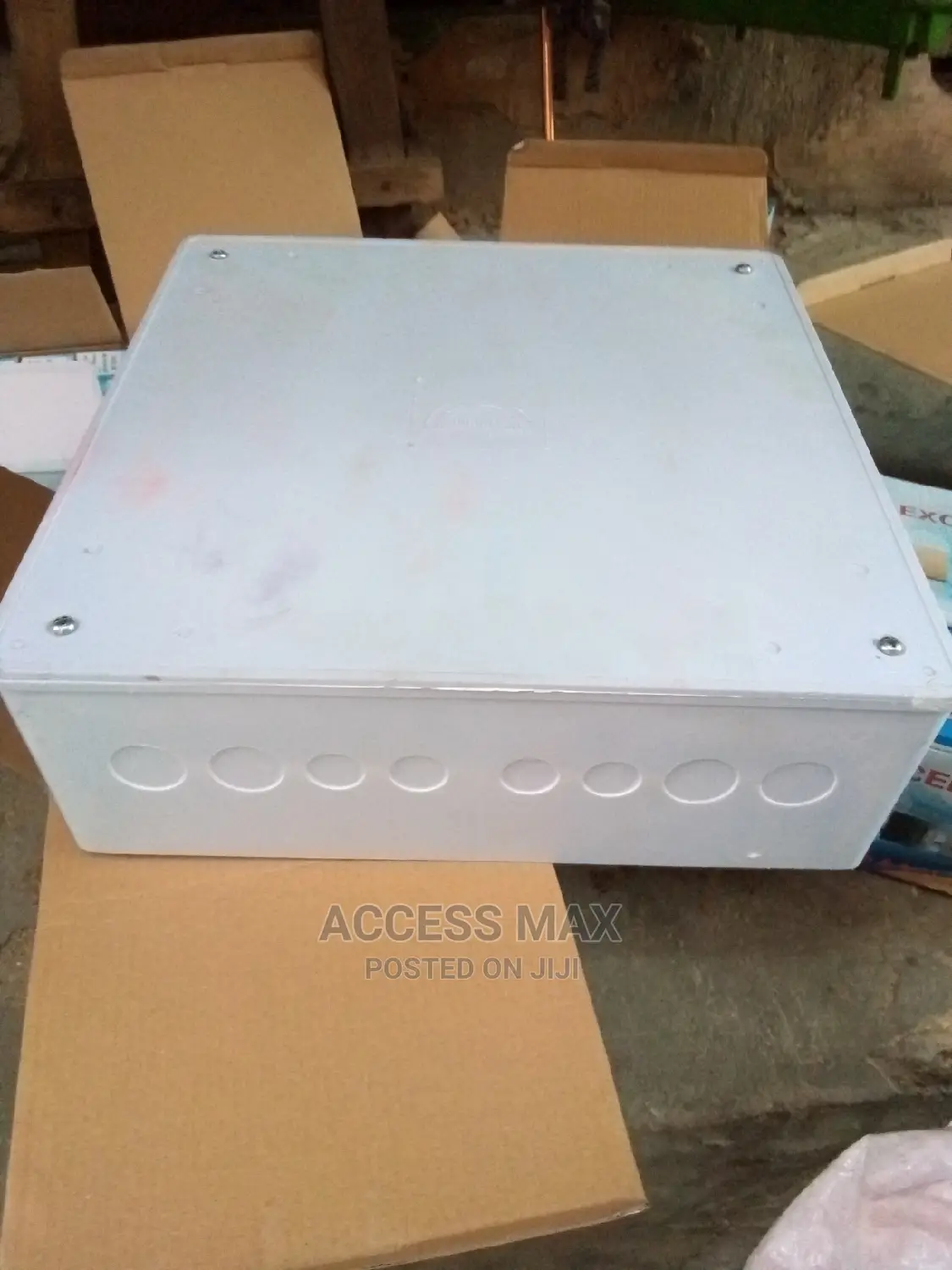 12 by 12 Adeptabl Box Plastic.