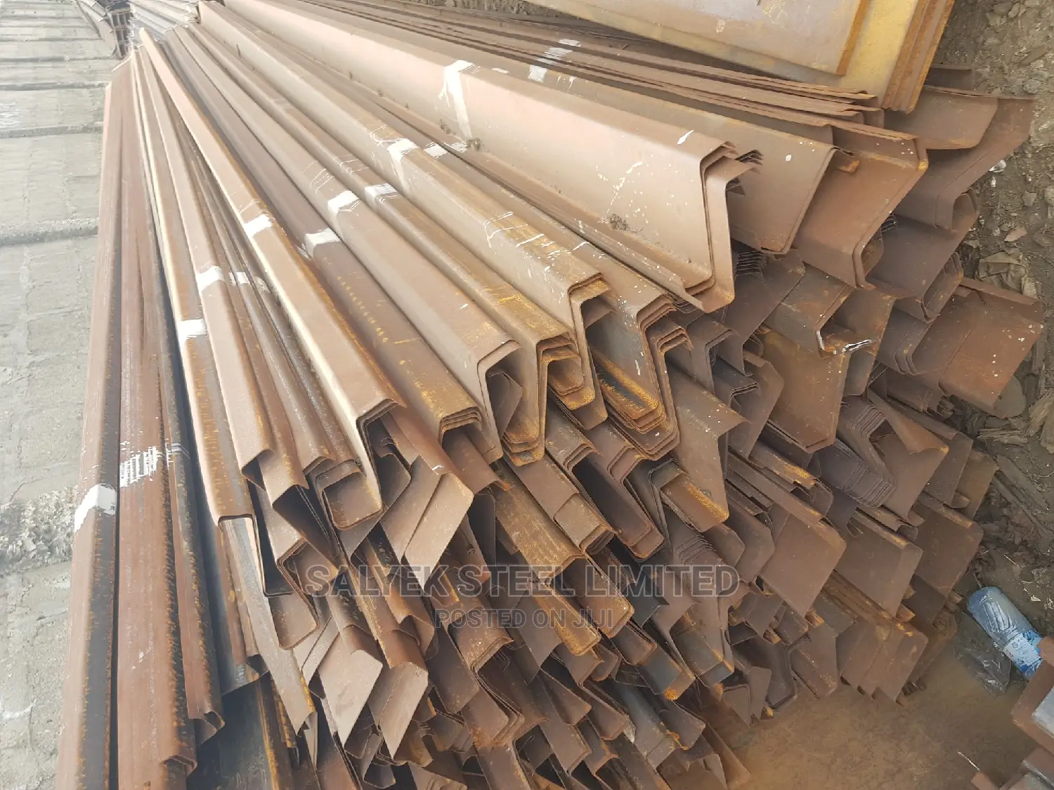 Chequered Plate Angle Iron Z-Purlin