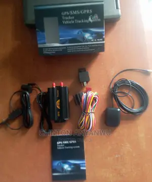 GPS and GPRS Realtime Vehicle Tracking Device