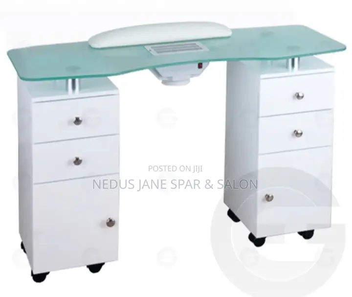 Nail Table Set
