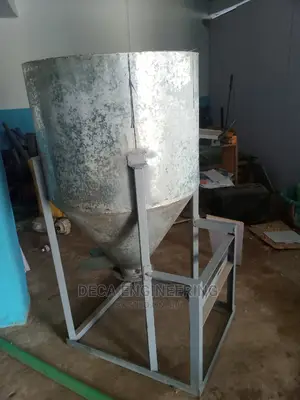 250kg Vertical Feed Mixer