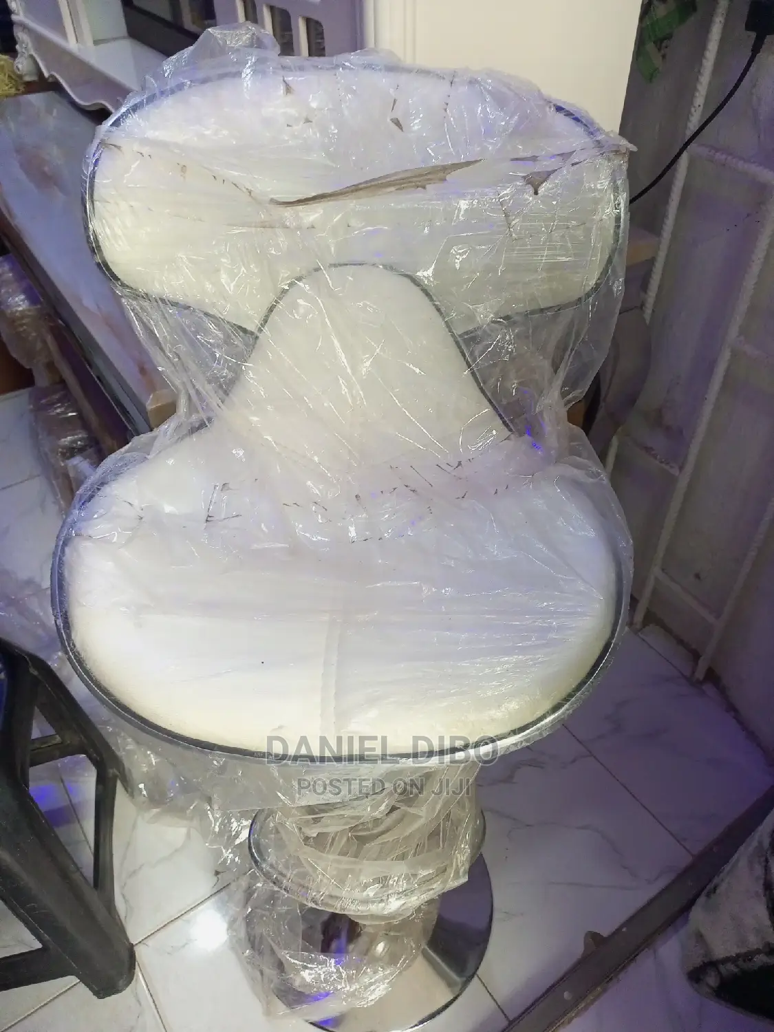 Love Bar Stool Adjustable