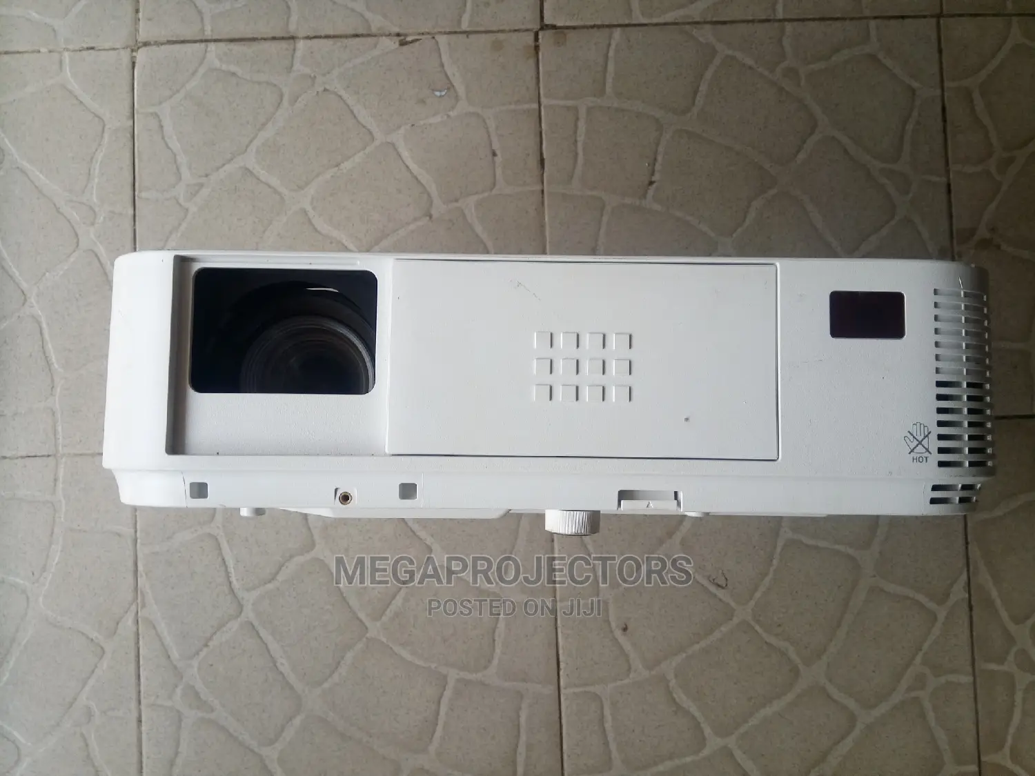 Super Exclusive NEC Projector NP30LP
