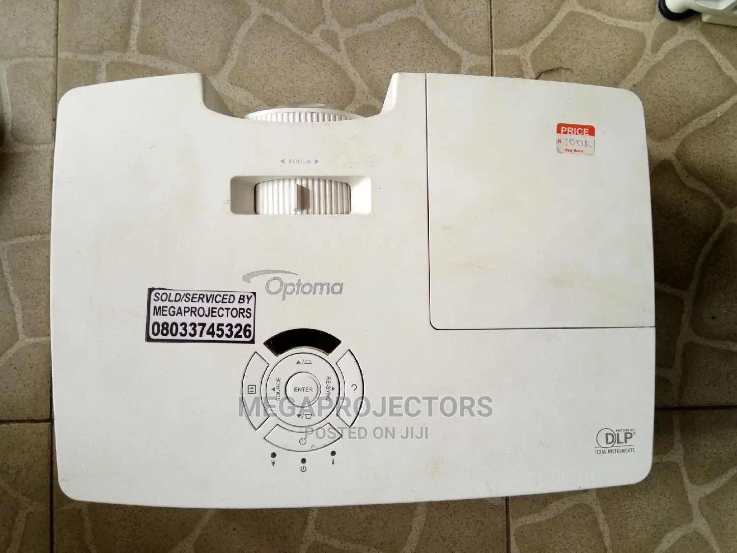 First Rate Exclusive Optoma Projector