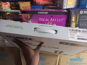 MANEKE Professional Mic With Frequency Changer