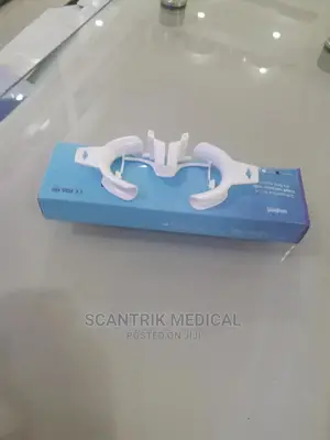 Mouth Opening Device With Dry Field System - Ortho Technolog