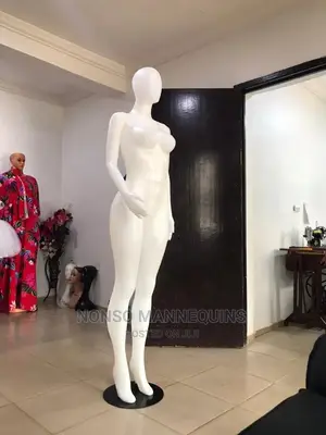 Size 10 Plastic Mannequin Stand