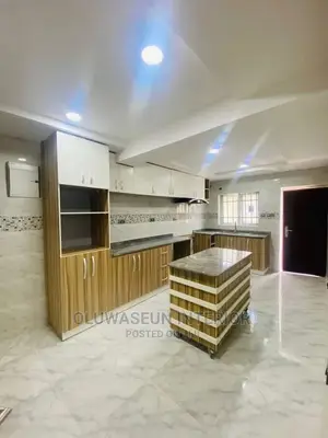 Kitchen Cabinet