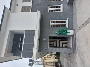 4bdrm Duplex in By Chevron Second for rent