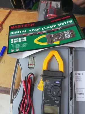 Digital Ac Clamp Meter 1000a Mastech